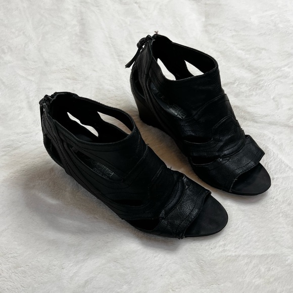 Faux Leather Wedge Sandals - Picture 2 of 3